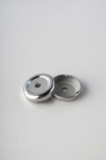 [40019-3] TAPA AXIAL 38MM PERFORADA PLATEADA